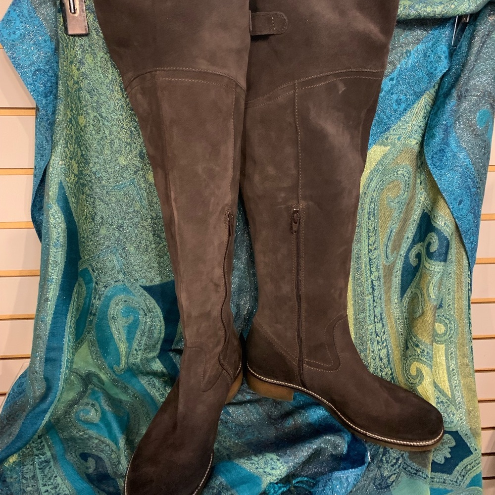 🌻Sundance Brown Suede Boot🌻